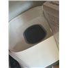 Image 2 : Books, Neck Massager, Humidifier & More - Good Doctor Set