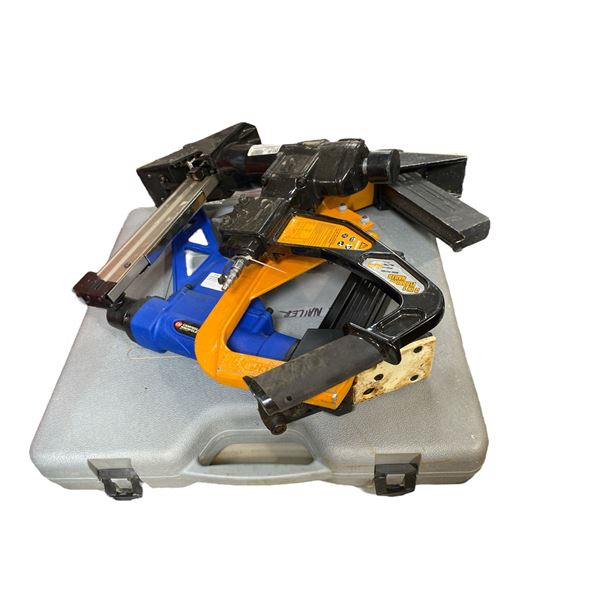 Flooring Nailers & Staplers Lot - 4pcs w/ Case