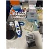 Image 2 : All content la on table - TV medical equipment props