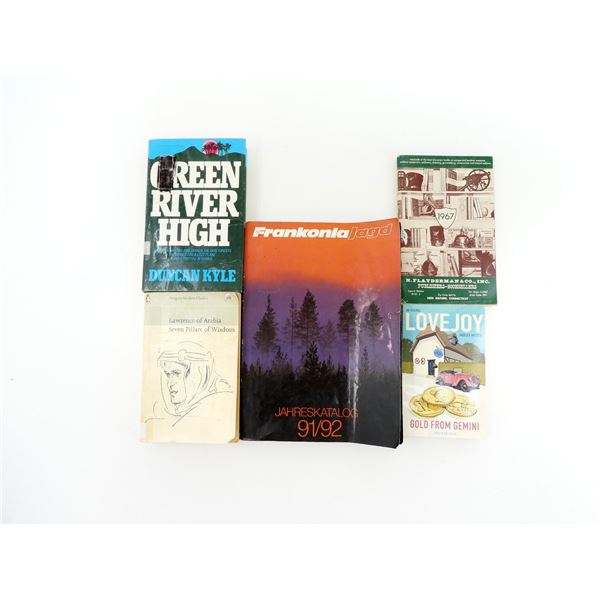 ASSORTED BOOK / CATALOGUE LOT