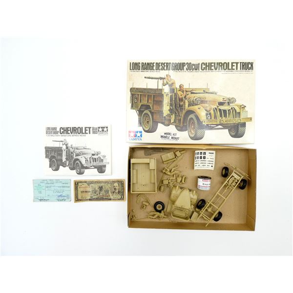 LONG RANGE DESERT GROUP/30CWT CHEVROLET TRUCK MODEL KIT