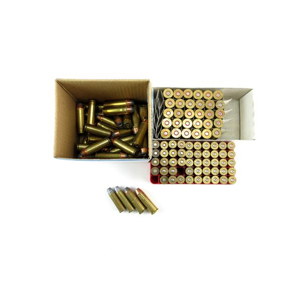 ASSORTED .357 MAGNUM / .44 REM MAGNUM AMMO AND NON-PRIMED BRASS CASES LOT