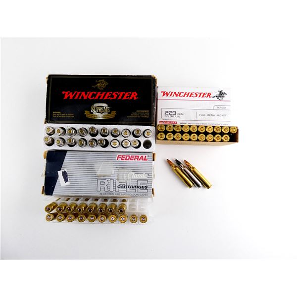 ASSORTED WINCHESTER / FEDERAL .223 REM AMMO AND NON-PRIMED BRASS CASES LOT