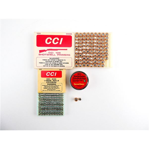 ASSORTED PRIMERS AND PERCUSSION CAPS LOT