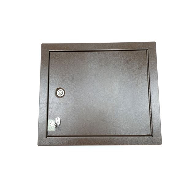 METAL HANDGUN / AMMO CABINET LOT