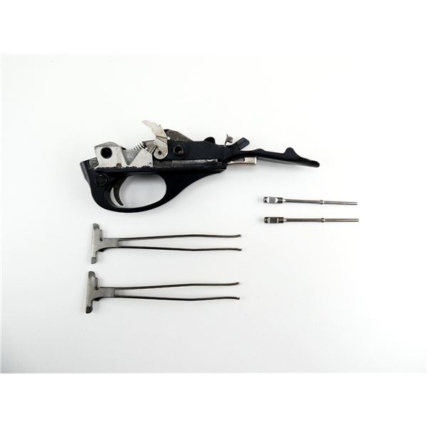 REMINGTON 1100 12 GAUGE 2 3/4" SHOTGUN PARTS LOT