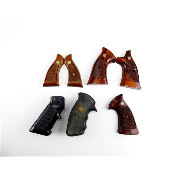 ASSORTED REVOLVER GRIP LOT