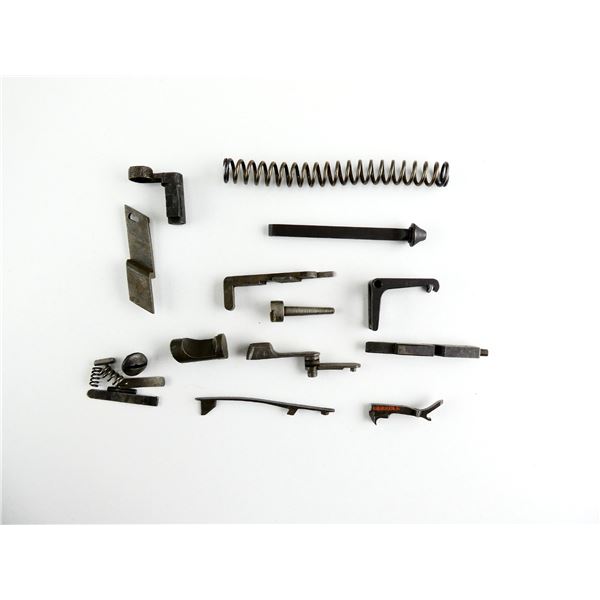 GERMAN P08 LUGER 9MM PISTOL PARTS LOT