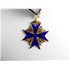 Image 3 : REPRODUCTION BLUE MAX MEDAL WITH RIBBON
