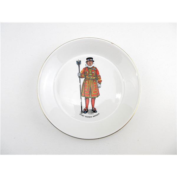 BRITISH "CHIEF YEOMAN WARDER" COMMEMORATIVE PLATE