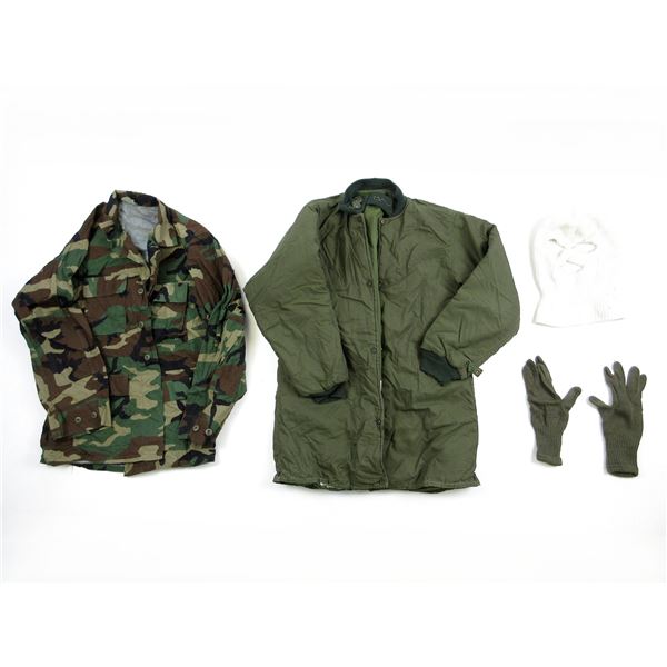 ASSORTED CANADIAN / U.S. MILITARY CLOTHING LOT