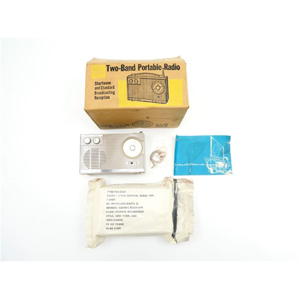 VIETNAM WAR ERA U.S. MILITARY BARRACKS RADIO