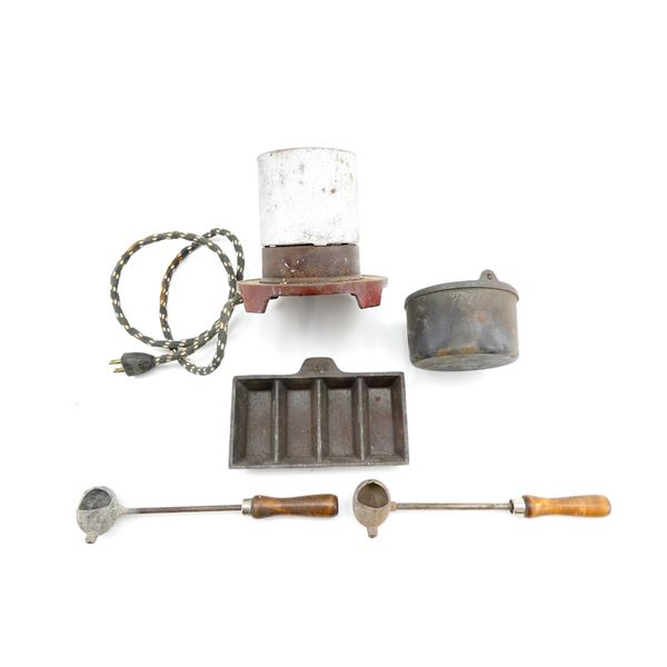 FISHER LEAD MELTING POT AND LEAD ACCESSORIES LOT