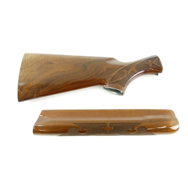 REMINGTON 1100 SHOTGUN BUTT STOCK AND FOREND LOT