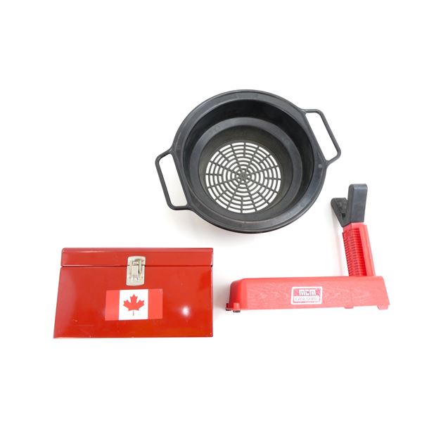 LYMAN BRASS SIFTER, MTM HANDGUN REST, ETC. LOT