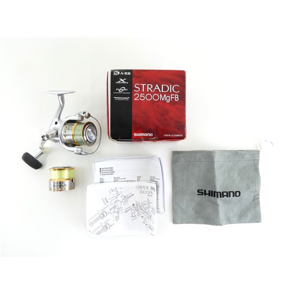 SHIMANO STRADIC 2500 MGFB SPINNING FISHING REEL