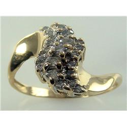 Round Cut Diamond Cluster Ring