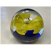 Image 2 : Vintage Art Glass Paper Weight