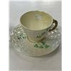 Image 2 : 3x Vintage Belleek Shamrock Pieces: Tea Cups & Saucer