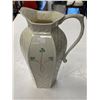 Image 2 : Belleek Shamrock Trellis Pitcher