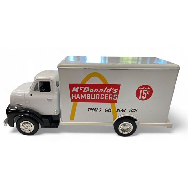 Ertle Collectibles 1953 Ford C-500 McDonald's Hamburgers Delivery Truck