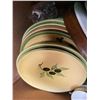 Image 3 : Lot of vintage kitchen ware including plates, mugs, etc.