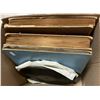 Image 1 : Box of vintage records - Various sizes