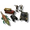 Image 1 : 4 Vintage Tin Toys & 2 Toy Soldiers