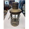 Image 2 : Vintage Wedge Brass Made In England Ships Lantern