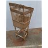 Image 3 : *Wicker Plant Stand 43.5" Tall, Cannot Ship