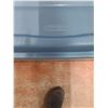 Image 2 : ** Rubbermaid Storage Container Hinged Lid - 32x19x16" - Cannot Ship
