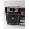 Image 2 : Vintage Sony CFS-W500L Boombox Dual Cassette Deck  -  PICK UP