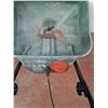 Image 2 : ** Scotts Turf Yard Spreader - CANNOT SHIP
