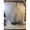 Image 1 : ** Aluminum Frame Fishing Net with 5' Pole - 26" Net Width - Pickup Only