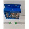 Image 1 : Disney Holiday Collection Figures And Cards Mickey and Minnie Mouse
