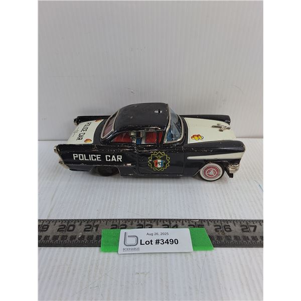 Vintage 9x3″ Oldsmobile Metal Police Toy Car