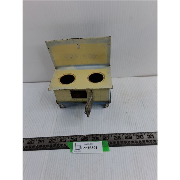 7x7x4″ Vintage Metal Doll Stove