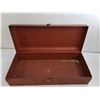 Image 3 : 23x10x6″ Red Metal Toolbox  -  PICK UP