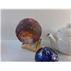 Image 4 : Glass Candy Dish, Ceramic Tea Pot, Desk Decorations