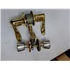 Image 7 : Miscellaneous Doorknob and Door Latch Lot