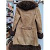 Image 6 : * Vintage Nicolini "Knight's Taylor" Women's Sheepskin Dress Coat - Size: 34" Waist