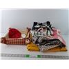 Image 1 : Lot of Fabrics And Cloth - Wash Cloth, Fabric, Embroidered Cloth, Kitchen Rags