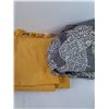 Image 6 : Lot of Fabrics And Cloth - Wash Cloth, Fabric, Embroidered Cloth, Kitchen Rags