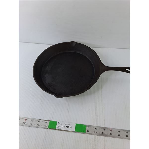 Cast Iron Frying Pan