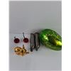 Image 11 : Misc Lot - Shelf Ornaments, Glass Decor, Wood Dish/Platter, Other