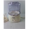 Image 2 : Cuisinart Frozen Yogurt and Ice Cream Maker As-Is