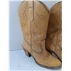 Image 2 : Women's Beige Heeled Cowgirl Boots-size 7