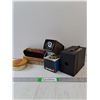 Image 1 : Varied Lot - 2 x 2 Slide Viewer, Circle Tin, Brushes, Vintage Camera