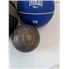 Image 4 : (2) 10 LBS Medicine Balls, (1) Vintage 16 LBS Shot Put Cast Iron Ball