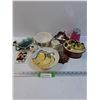Image 1 : Various Kitchen & Decor Items: Bird, Pepper, Seashell Pattern, Misc